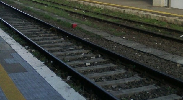 Cadavere sulla linea Roma-Cassino, torna regolare il traffico dei treni: cancellati 12 convogli