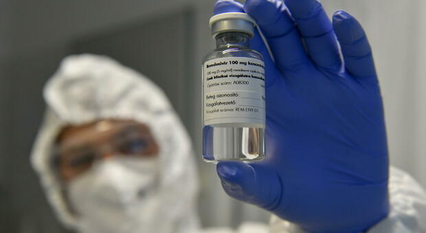Coronavirus, somministrate in Abruzzo quasi quindicimila dosi di vaccino