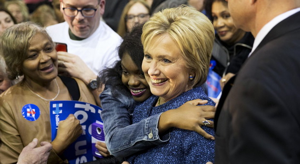 Usa 2016, Hillary Clinton vince in South Carolina