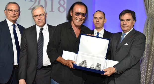 Capri, Premio Faraglioni 2018 ad Antonello Venditti nel ricordo di Frizzi