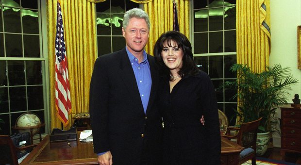 Monica Lewinsky, lo scandalo 23 anni fa: sesso, bugie e tribunali