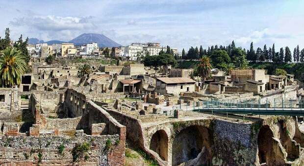 Scavi di Pompei e Vesuvio: boom di turisti dai tempi pre-pandemia