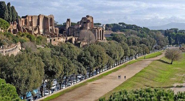 Dal Colosseo a Circo Massimo un unico parco, con cambio viabilità: «Via dei Cerchi in parte pedonale»