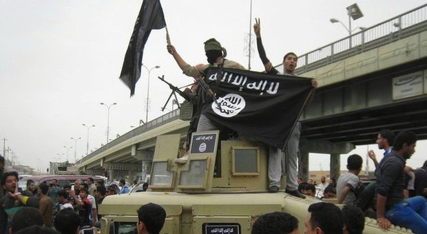 L'Isis istituisce un "emirato" a Sirte. Trentuno morti in bombardamenti governativi a Damasco