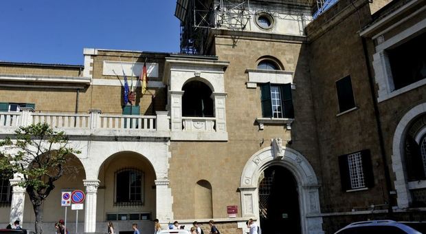 La sede del X Municipio di Ostia (foto Mino Ippoliti)