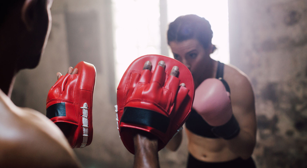 Salute mentale dei lavoratori: lezioni di boxe per combattere il calo di autostima e di produttività