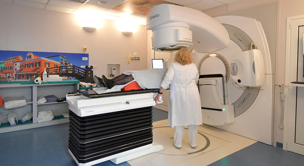 L'ospedale di Pordenone perde la Radioterapia. La nuova apparecchiatura da 3 milioni assegnata al Cro