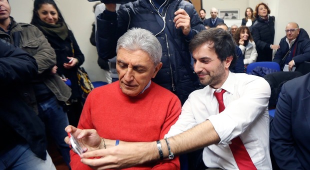 Elezioni comunali a Napoli, il caso Bassolino arriva al Nazareno: «Ma il Pd ci sarà davvero?»