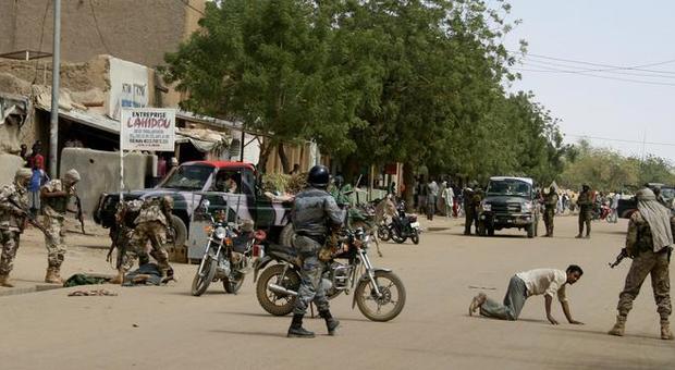Mali, attacco a un villaggio: 100 morti