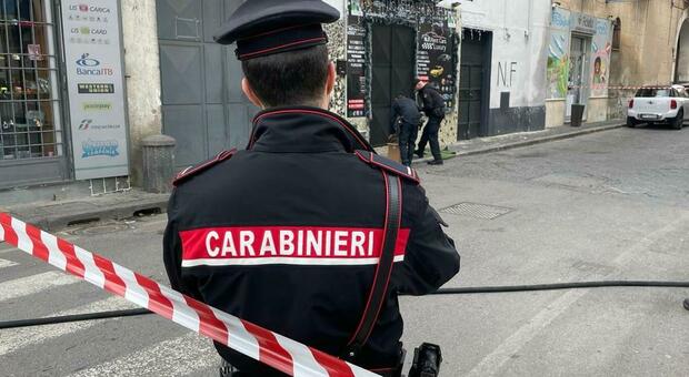 I carabinieri indagano su una sparatoria a Caivano