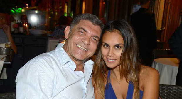 Nuovo amore per l'ex marito di Valeria Marini: coppia fissa con la brasiliana Dani Samvis FOTO