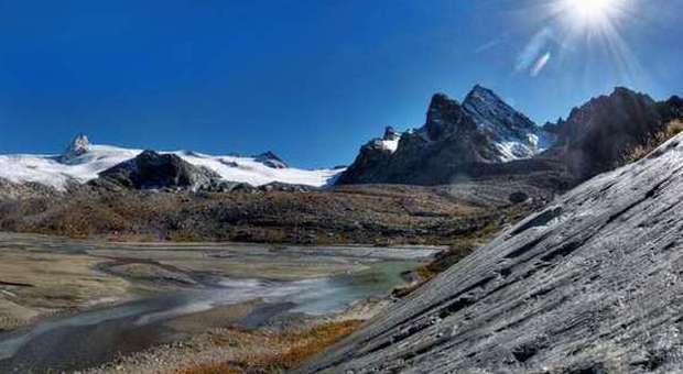 Il gran caldo si "mangia" i ghiacciai bruciata la riserva degli ultimi 6 anni