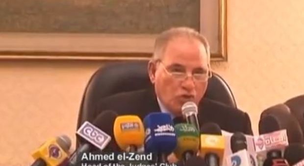 Egitto, gaffe in tv: si dimette il ministro della giustizia