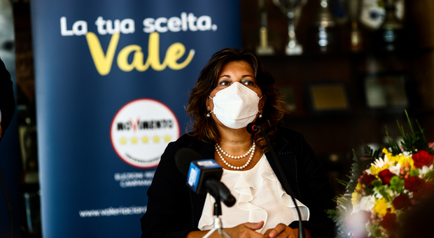 Coronavirus a Napoli, Ciarambino denuncia: «Sanità al collasso, Cardarelli sia Covid free»