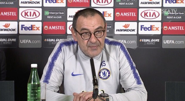 Sarri: «Nessun contatto con la Juve Ma a fine anno parlerò col Chelsea»