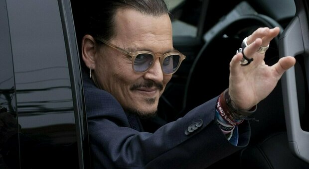 Johnny Depp sbarca su TikTok raccogliendo subito 2 milioni di follower (senza postare nulla) «Ora mi riprendo la vita»