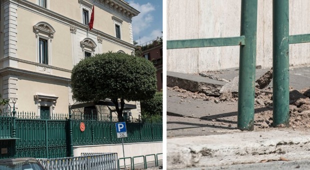 Roma, esplosione davanti all'ambasciata turca: sul marciapiede si apre un cratere