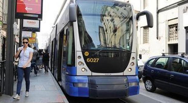 Torino, donna investita e uccisa da un tram