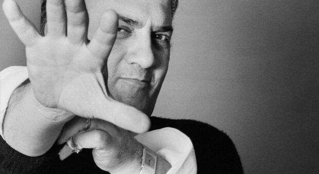 Catalano: "Ri-tratto" sessanta scatti su Fellini e i suoi set a Cinecittà firmati dell'artista dei ritratti fotografici
