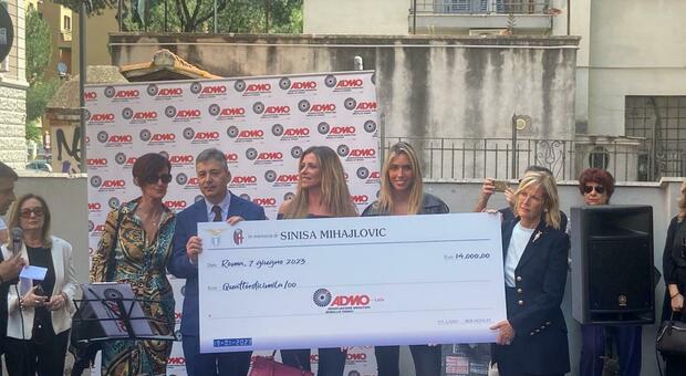 Mihajlovic, inaugurato centro ADMO in onore dell'ex Lazio. La moglie Arianna: «Donare aiuta a sopravvivere»