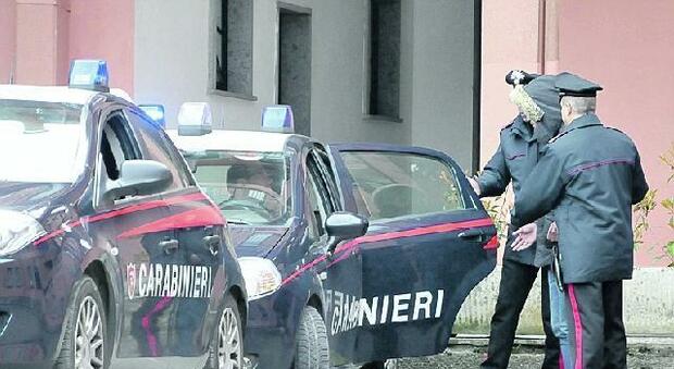 Si finge carabiniere e deruba un'anziana arresto e allontanamento per un 22enne