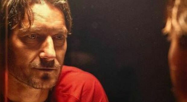 Francesco Totti, il Capitano della Roma compie 44 anni. Ecco il trailer del documentario sulla sua vita