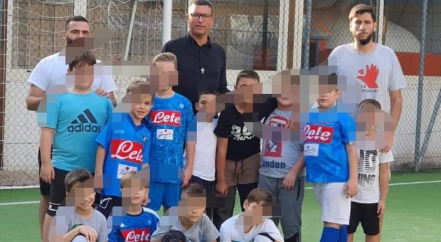 Vaccini a Napoli, biglietti per la partita con la Juve in regalo e i «no vax» cambiano idea