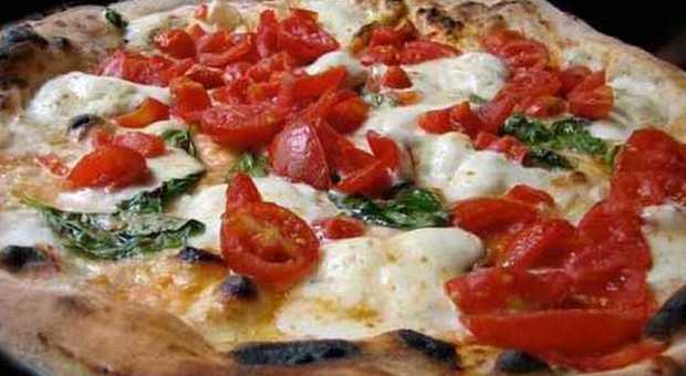 "Pizza doc, la ricetta è da rivedere": si deve tutelare il marchio di Napoli