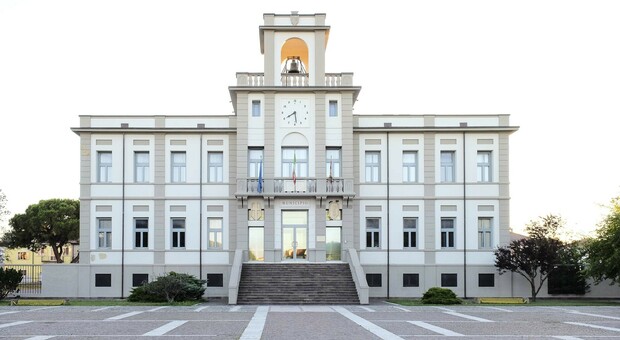 Il municipio di Porto Viro