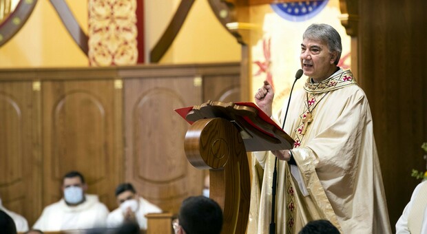 Monsignor Battaglia, arcivescovo di Napoli: «Chiesa campana tra le prime per la tutela dei minori»