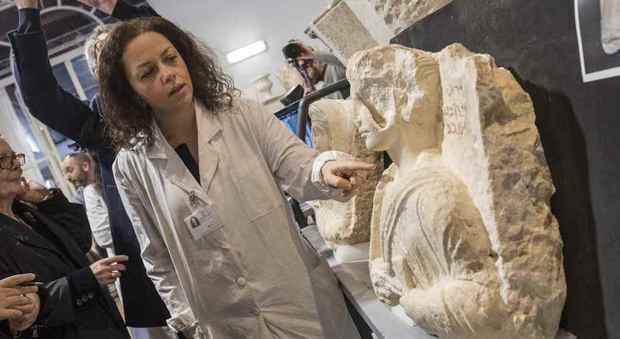Statua distrutta a Palmira restaurata in Italia