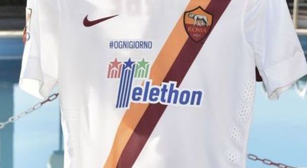 Giallorossi scendono in campo con Telethon Genoa-Roma, con la maglia personalizzata