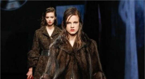 Prada dice addio alle pellicce, la moda punta alla sostenibilità