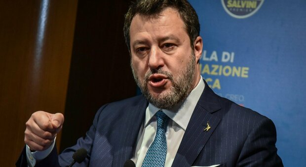 Salvini: «Pnrr, userò fino all’ultimo euro. E appalti a chilometro zero»