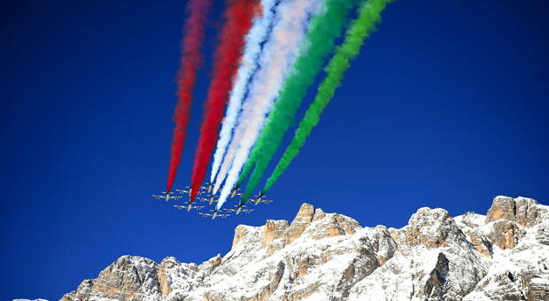 Le Frecce Tricolori compiono oggi 60 anni: simbolo delle eccellenze italiane
