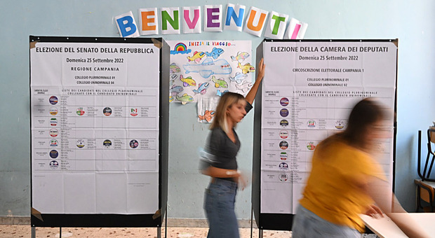 Elezioni 2022, a Napoli si teme la fuga dalle urne: «Rischio record negativo»