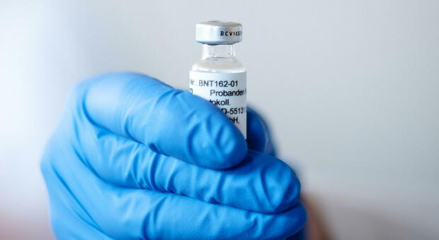 In arrivo la metà delle dosi previste, l'Ulss 2 rinvia le vaccinazioni per 6mila persone