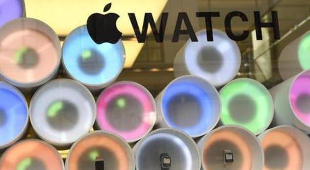 Apple Watch, primissime vendite negli store. A breve l'acquisto diretto anche in Italia