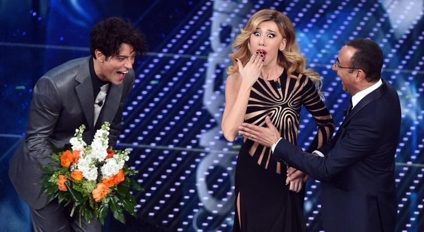 Sanremo, 10 milioni davanti alla tv: gli ascolti e lo share restano alti