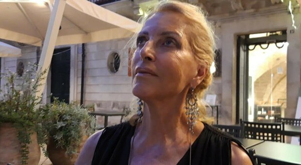 Aurelia Del Gaudio morta a Bologna, la giudice investita dal fuoco dei fornelli mentre cucinava