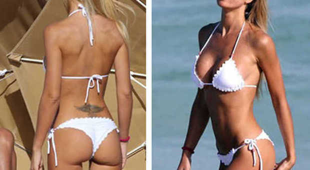 Laura Cremaschi hot, conquista Miami col bikini bianco
