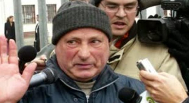 25 novembre 2004 Ciampi concede la grazia a Graziano Mesina, detto "Grazianeddu"