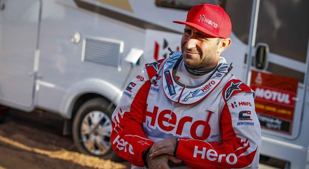 Tragedia alla Rally Dakar, il pilota Paulo Gonçalves cade e muore a 40 anni: era tra i più esperti