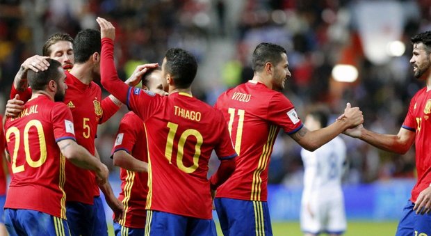 La Spagna piega Israele e rimane in vetta al girone con l'Italia: in gol Silva, Vitolo, Costa e Isco
