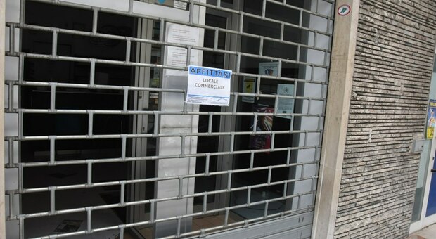 Allarme Confesercenti, rischiano di chiudere 3500 negozi