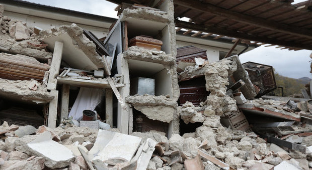 Terremoto, nuova scossa 4.8 nella notte epicentro Macerata, avvertita anche a Roma