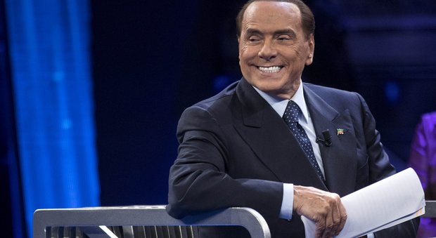 Berlusconi da Giletti: «La politica e i suoi professionisti mi fanno schifo»