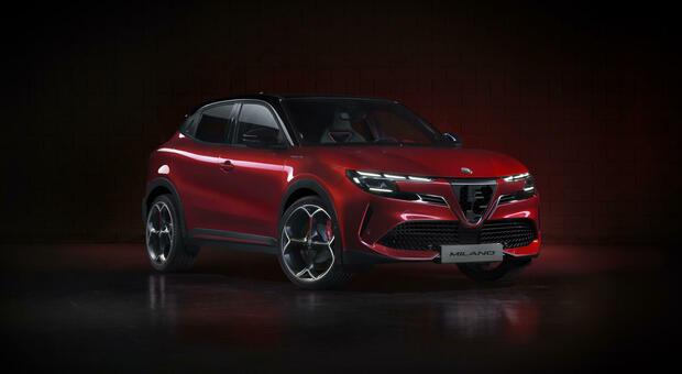 L'Alfa Romeo Milano cambia nome: si chiamerà "Junior". La decisione dopo le polemiche col ministro Urso