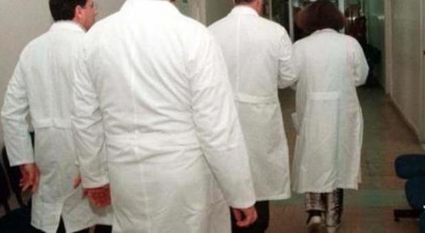 Nunzio, morto a 2 anni per un'infezione: condannati 4 medici