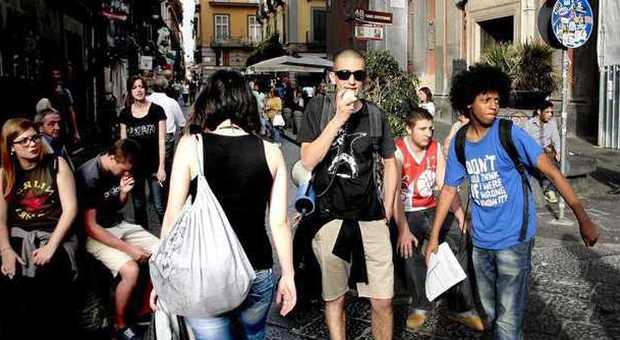Napoli, gli studenti tornano in piazza: «Questa è la buona scuola che vogliamo»